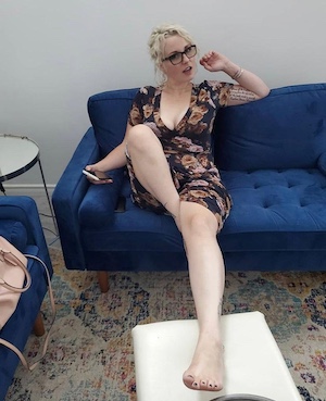 Estella, age 56 from Kunia, HI