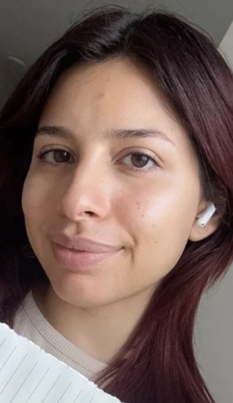 A little cheeky, a little mysterious, and very much enjoying this new chapter. I’m here for attraction, fun, and a connection that feels natural and exciting. If you’re confident, attentive, and know how to treat a woman, we’ll get along just fine. PS if you're into feet, mine are waiting for you!