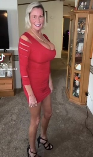 lonelyhousewife2023, age 36 from Fostoria, IA