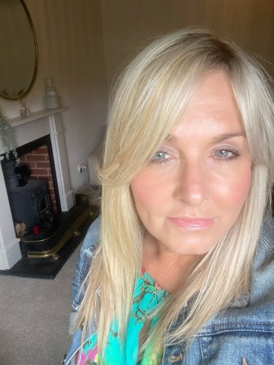 grammarissexy, age 49 from Stacyville, IA