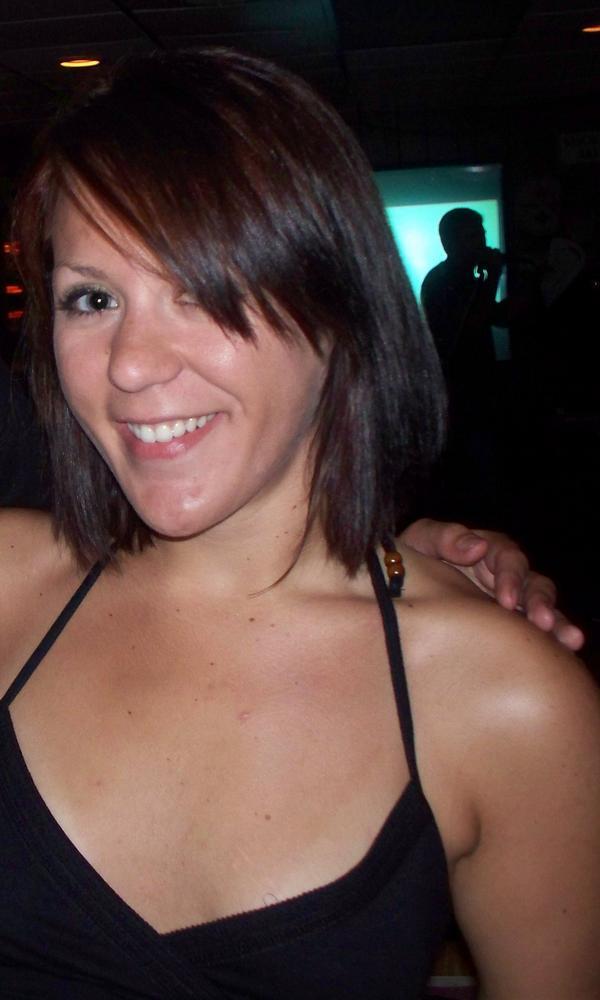 misskalee, age 38 from Connellsville, PA
