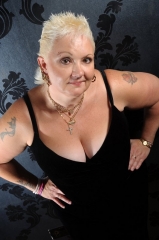 debbs6661 (46) – mature woman over 40 in Dunstable