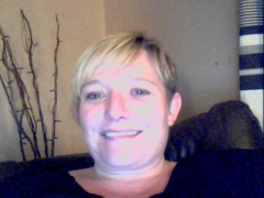 harri8ee56a (41) – mature woman over 40 in Radstock