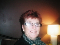 glass5642f6 (60) – mature woman over 40 in Widnes
