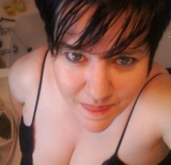 im 5`1 big tits n shaven into my own watersports with the right man, up for that? get in touch then