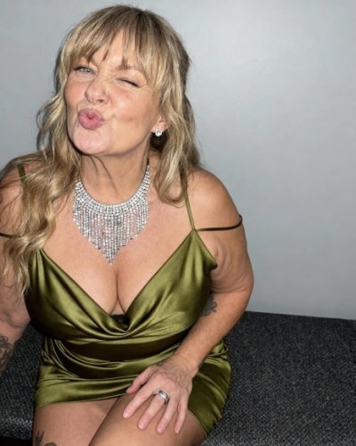 takemeback (62) – mature woman over 40 in Earley