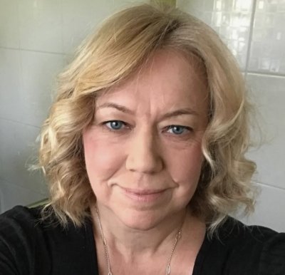 curiouswoman (59), Durham – looking for discreet fun