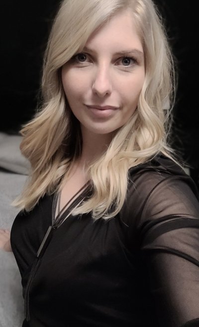 Getting men to do what I want is not an issue. I'm dominant in bed, always have been and always will be. When I see man follow my orders exactly and to a tee, I make sure to reward him with a sloppy jobby until he cums or begs to enter my pussy.