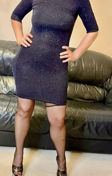 lights-down profile photo