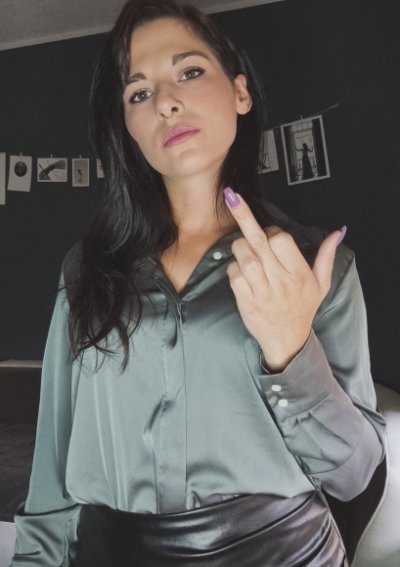 MistressMaggie (44) – Cheshire mature contact over 40