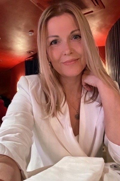 I like it when a man shows an interest in me. But what woman doesn't like a little attention every now and again. That's something I'm lacking at home unfortunately. So when a guy flirts with me or just shows interest in general I cant help but get a little excited and if I'm honest a little wet too. I knew to all this so if there is anything you would like to know about me please do ask x