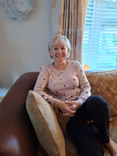 Hi I am looking for someone who can host and wants to hook up without all the drama hopefully find someone who knows how to take control and not make things awkward. Never really done something like this thought I would give it a try