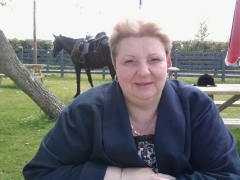 diane621961 (50) – mature woman over 40 in Dartford