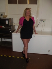 shaking1972 (40) – mature woman over 40 in Southend On Sea