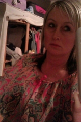 darle4b187f (44) – mature woman over 40 in Blackpool