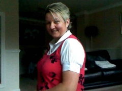 theresa_1967 (44) – mature woman over 40 in Colne