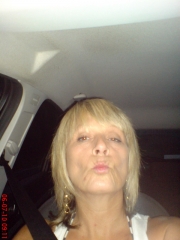 Maid_Marian (52) – mature woman over 40 in Gravesend