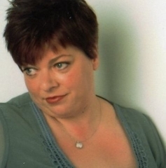 dj_gower (42) – mature woman over 40 in Ashford