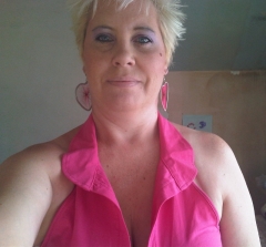 twinkle2666 (44) – mature woman over 40 in Dunstable