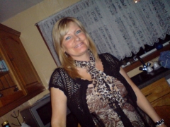 ailly27 (50) – Livingston mature contact over 40