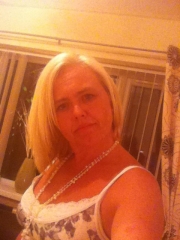 PatsyK70 (41) – mature woman over 40 in Merthyr Tydfil