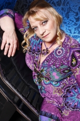 Tr4ude (57) – mature woman over 40 in Sittingbourne