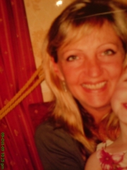 luckystrike77 (46) – mature woman over 40 in Stroud