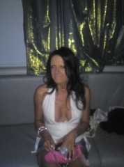 miss_g2011 (43) – mature woman over 40 in Stourbridge