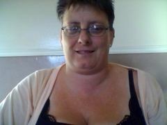 babejoanne (43) – Goole  mature contact over 40