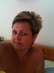 sara_eb5607 (45) – mature woman over 40 in Great Yarmouth