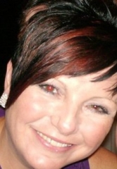 shellet3 (46) – mature woman over 40 in Basildon