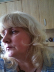 Redsquirrel2 (48) – mature woman over 40 in Colchester
