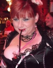wiccanwench (40) – mature woman over 40 in Bolton
