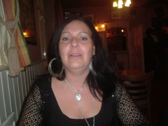 catbaby135 (42) – Farnham mature contact over 40