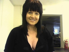 yve46 (48) – mature woman over 40 in Kirkcaldy