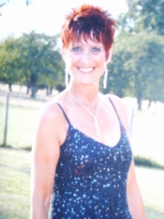 jackyb60b16 (61) – mature woman over 40 in Sittingbourne