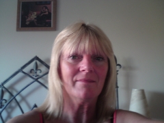 carole_56 (58) – mature woman over 40 in Brierley Hill