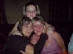 loz4u (48) – Burnley mature contact over 40